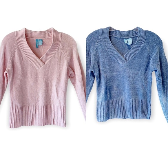 Set 2 Fresh Womens Juniors V-Neck Sweater Large Pink Blue Stretch Knit Tops L - Picture 1 of 16